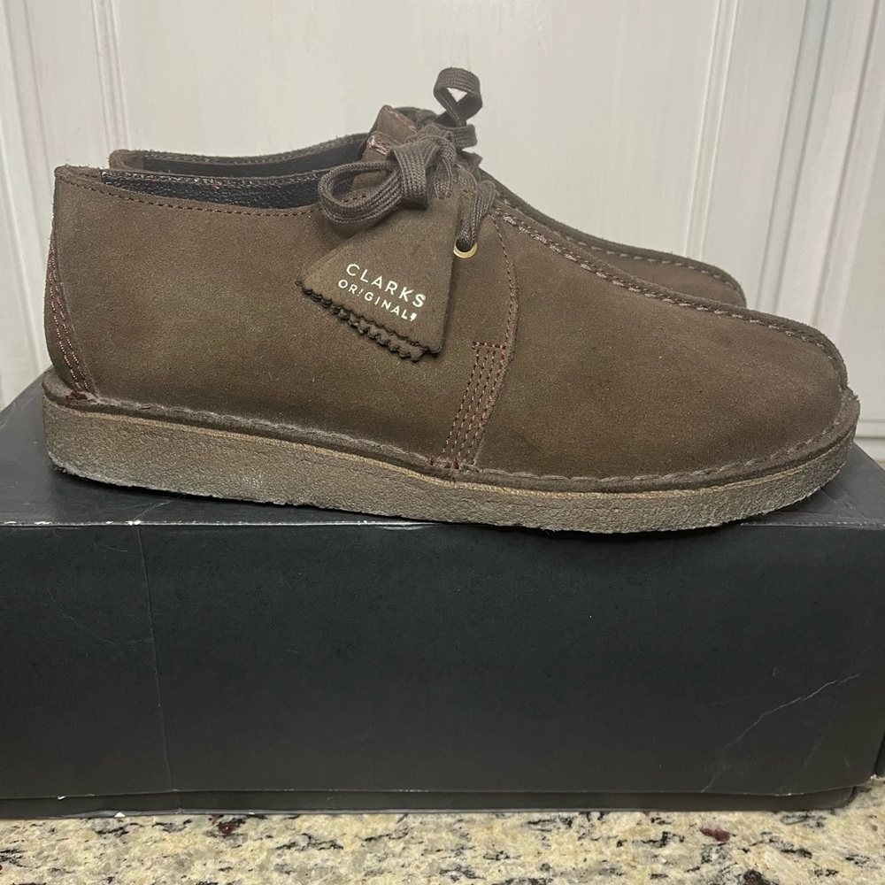 Clarks Desert Trek (Dark Brown suede) size 10